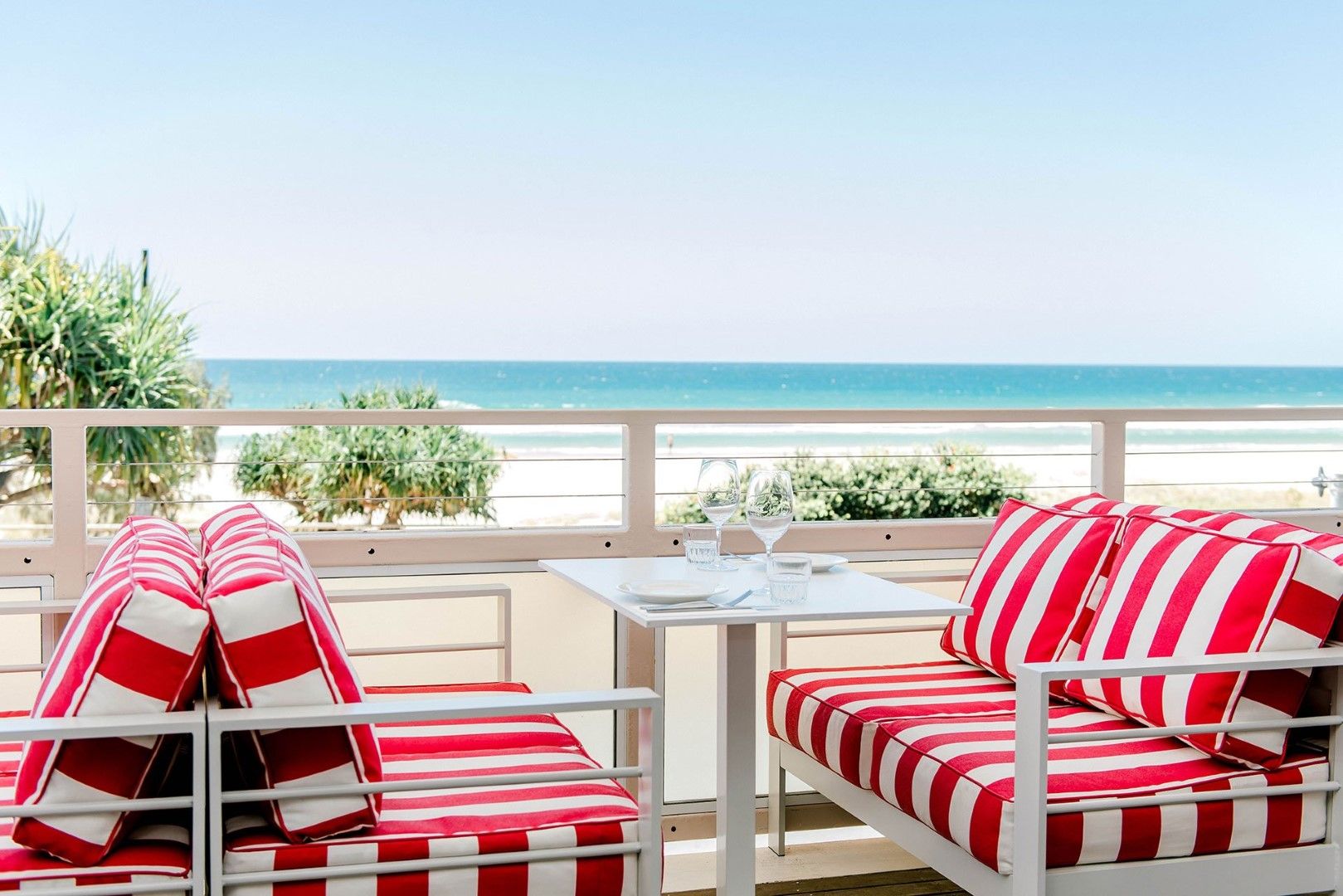 currumbin-for-couples Beachfront table for two at Tommy's Italian on Currumbin Beach, a couples weekend dinner spot